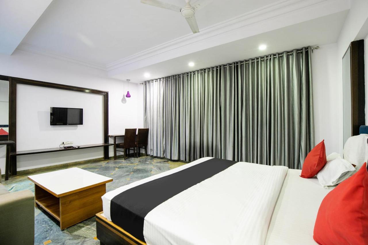 Collection O 49275 Hotel Suman City Gandhinagar Exterior photo